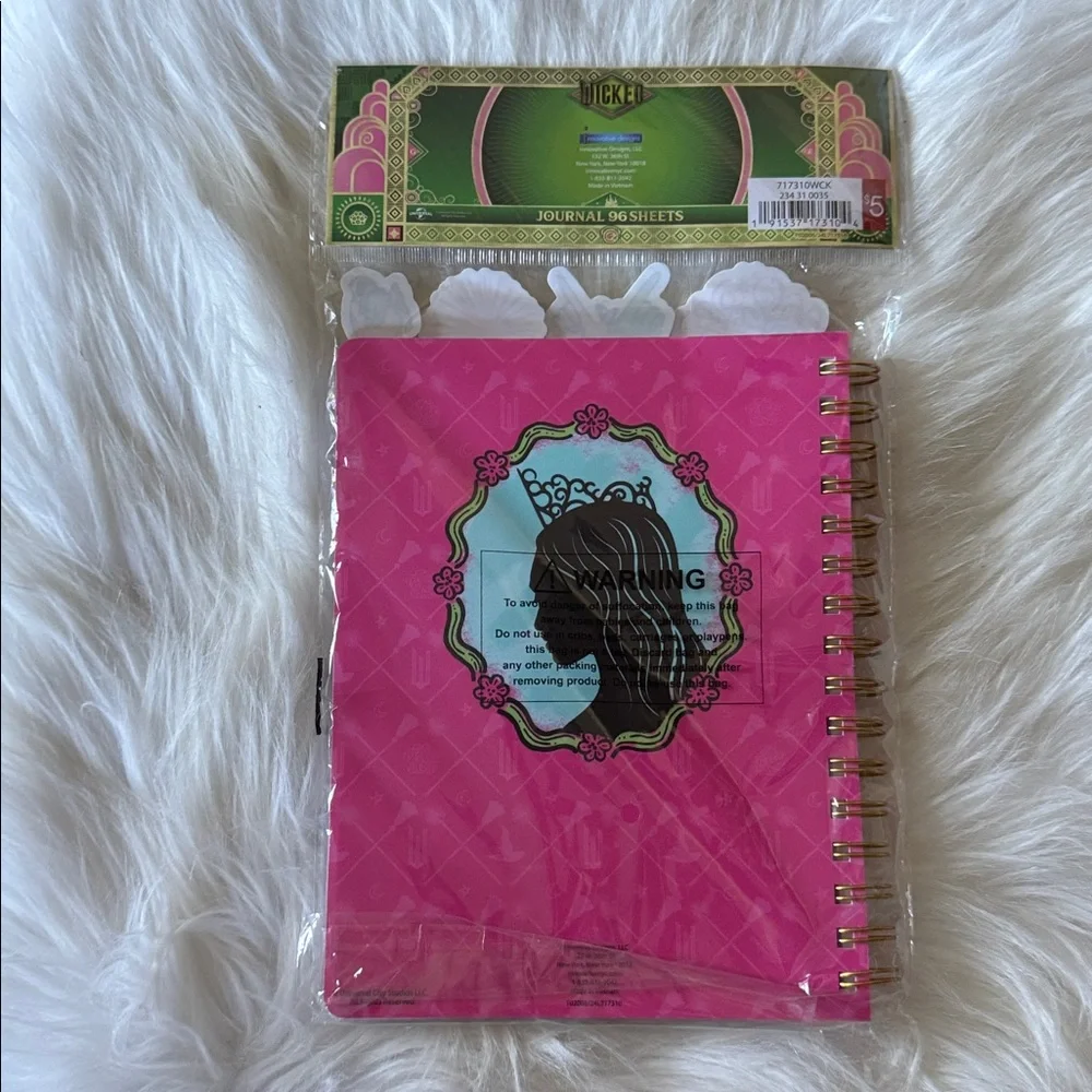 New in package! Target bullseye Wicked Journal 96 sheets Glinda🌸